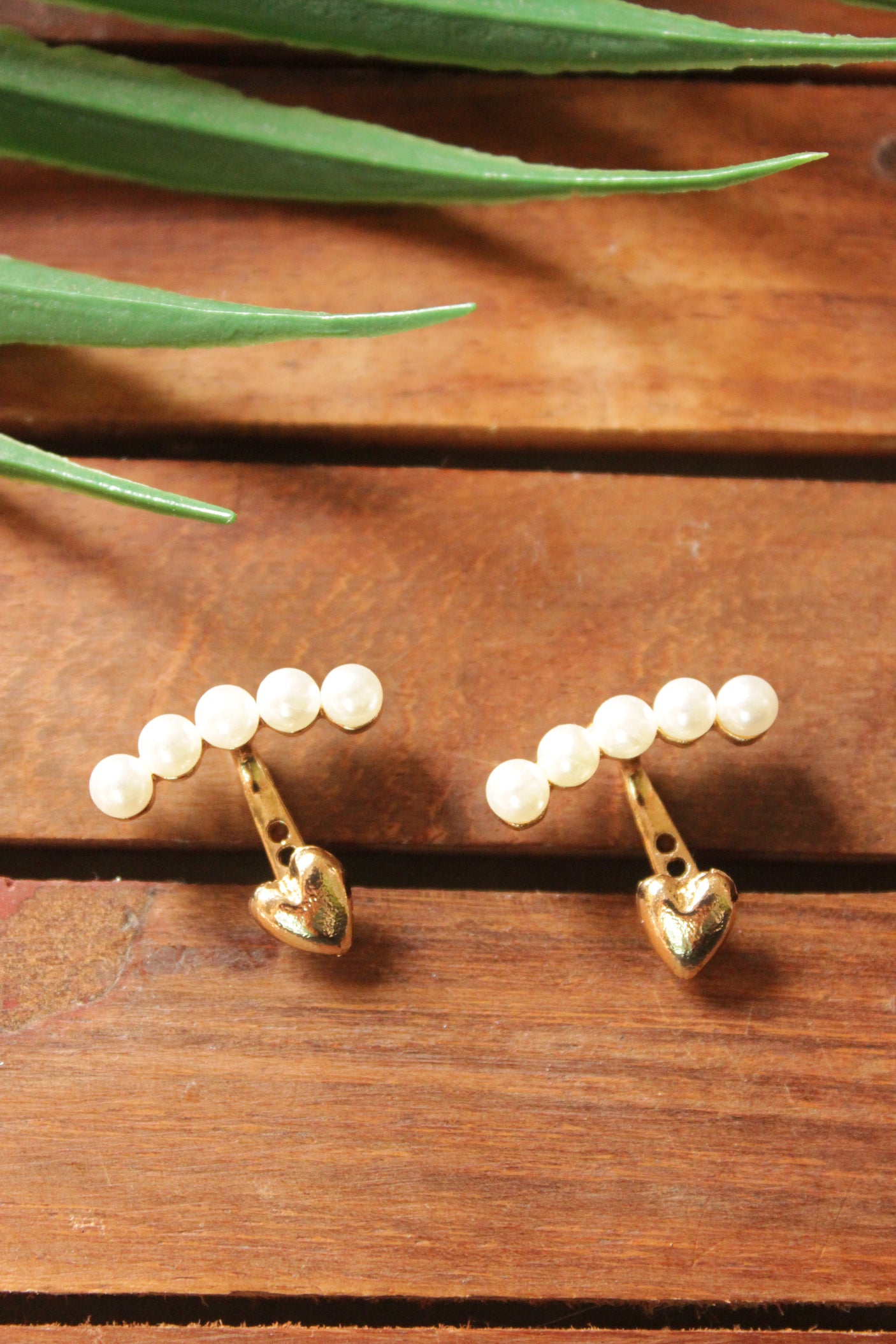 Gold Toned Heart Motif Pearls Stud Earrings