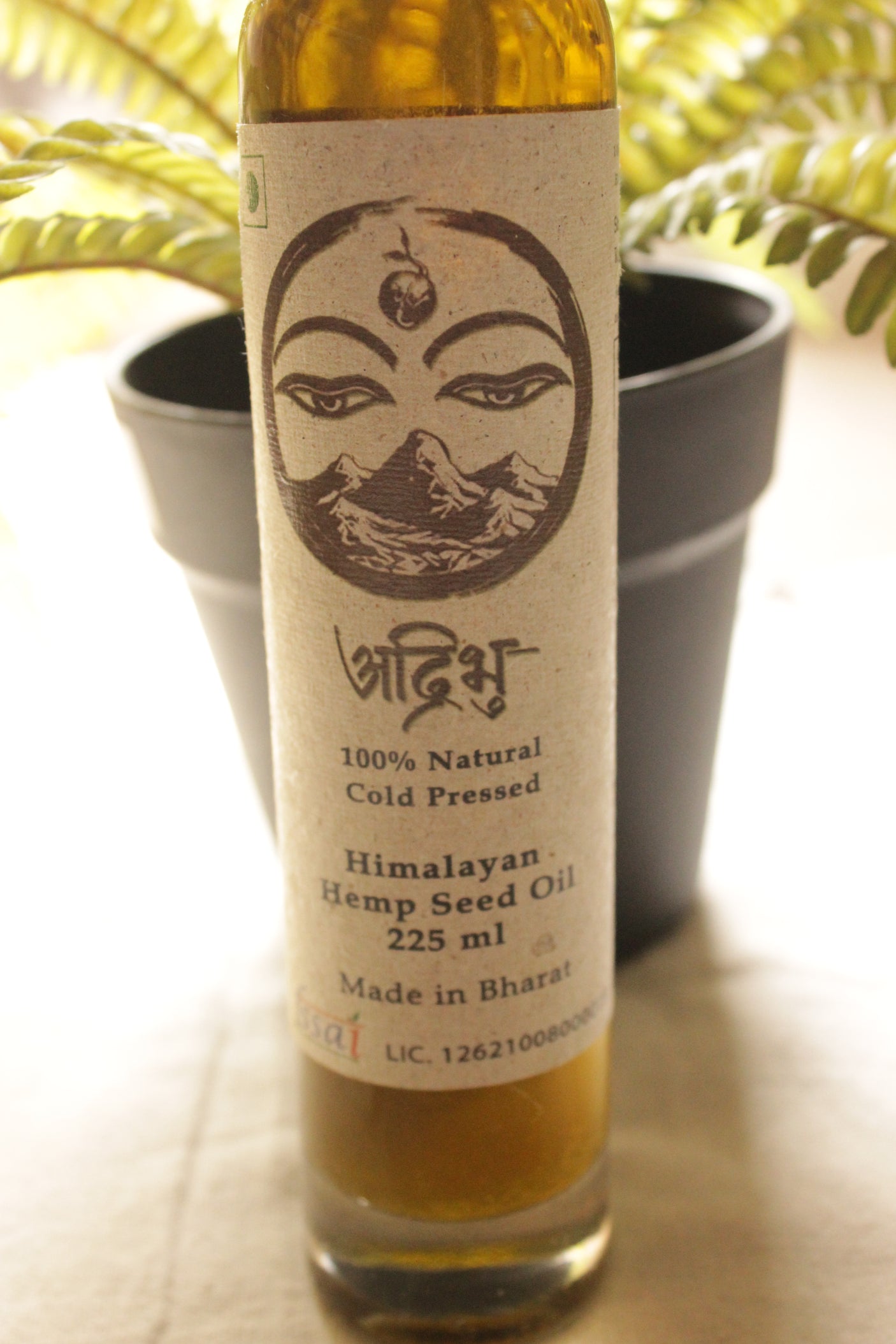 100% Natural Cold-Pressed Himalayan Hemp Seed Oil