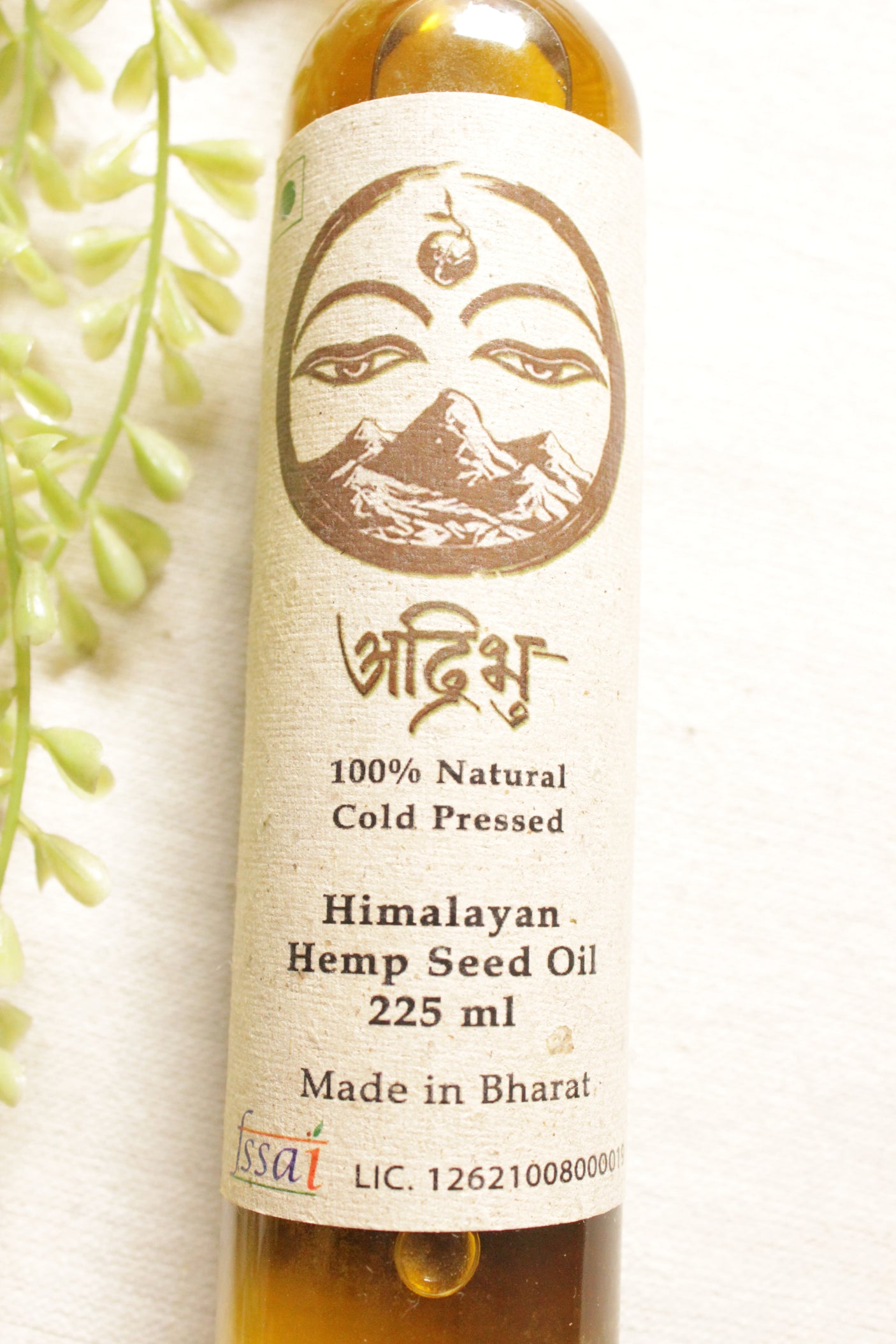 100% Natural Cold-Pressed Himalayan Hemp Seed Oil