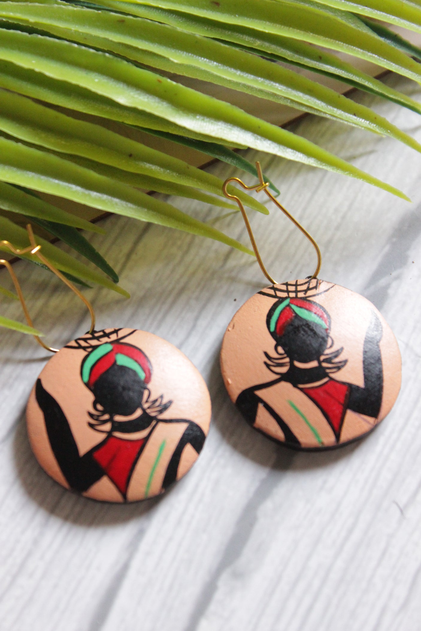 Peach Terracotta Clay Pendant Tribal Woman Printed Adjustable Closure Necklace Set