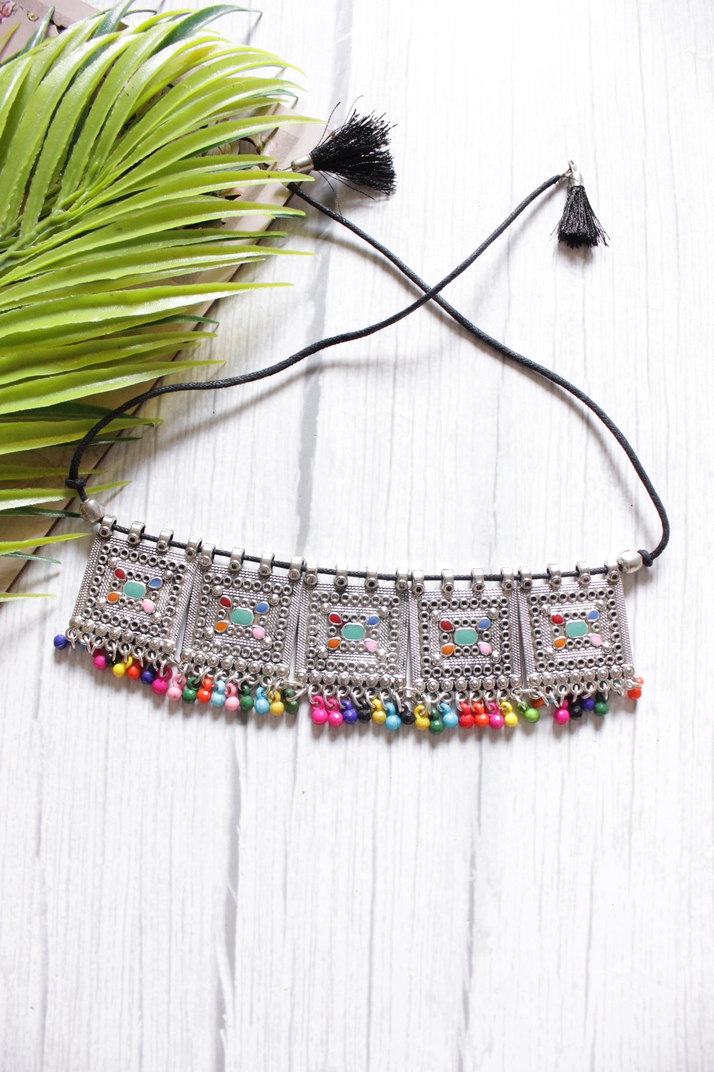 Multi-Color Beads Embellished Metal Choker Necklace with Adjustable Thread Closure