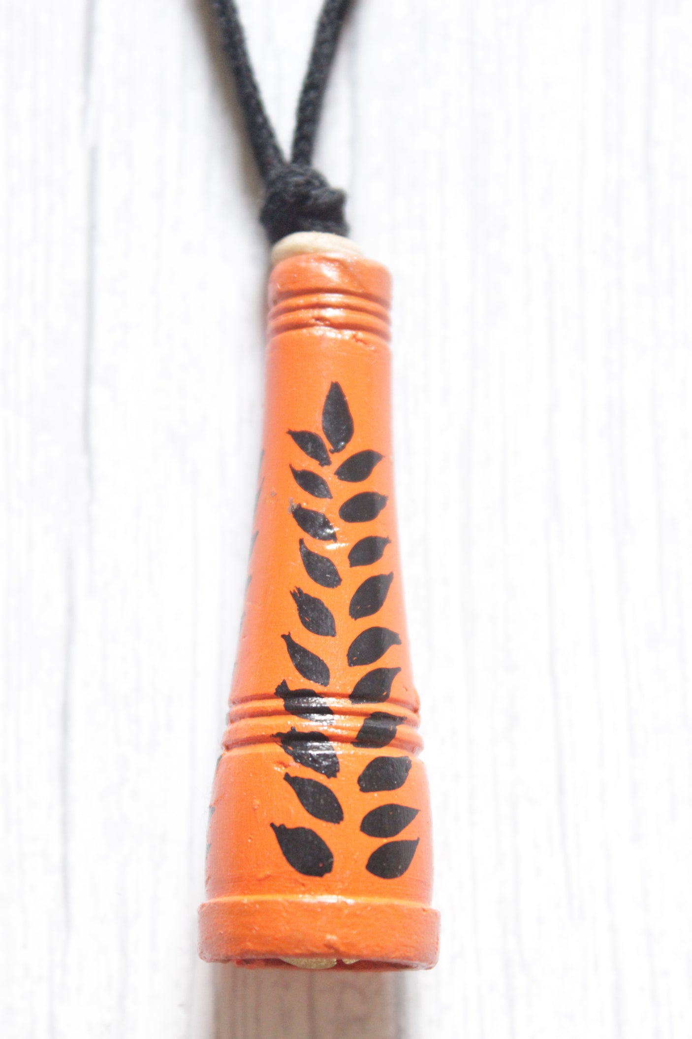 Orange Hand Painted Leaf Motifs Terracotta Clay Conical Pendant Adjustable Thread Closure Necklace Set