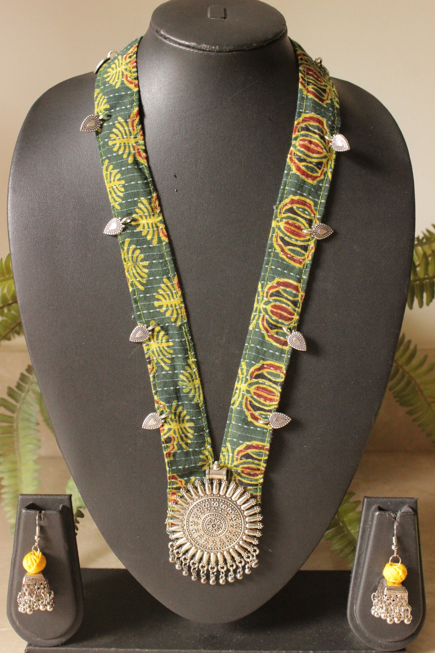 Green Block Printed Fabric Collar Necklace Set with Metal Pendant and Charms