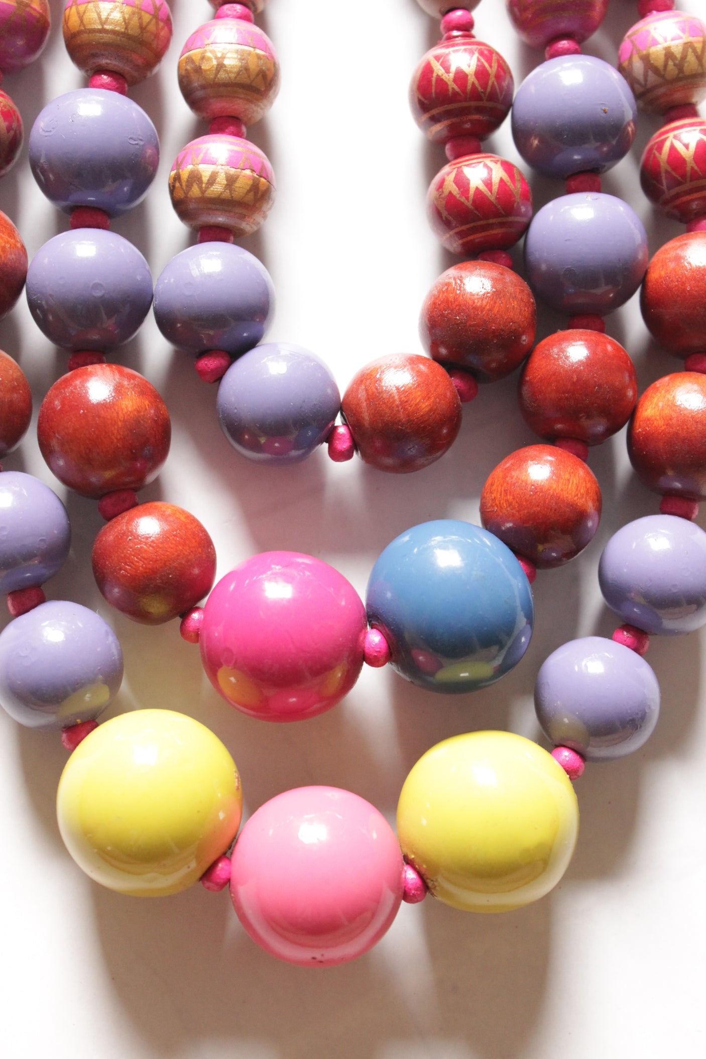 4 Vibrant Shades Wooden Beads 3 Layer Chain Closure Necklace