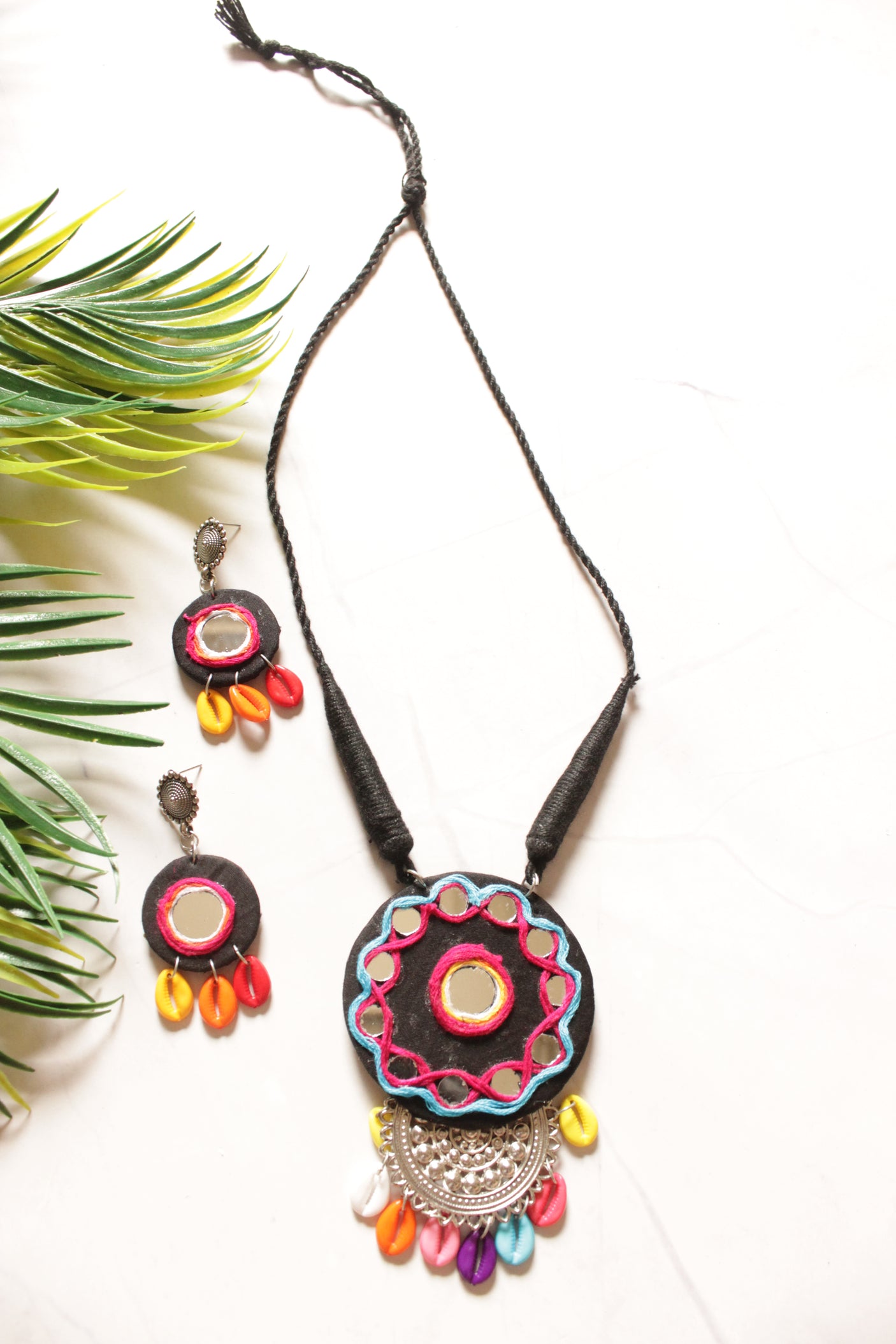 Hand Embroidered Fabric and Mirrors Necklace Set