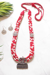 Red Block Printed Fabric and Metal Pendant Necklace Set