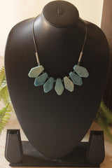 Shaded Blue Stones Elegant Chain Necklace