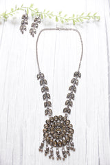 White Glass Stones Embedded Oxidised Finish Chain Necklace