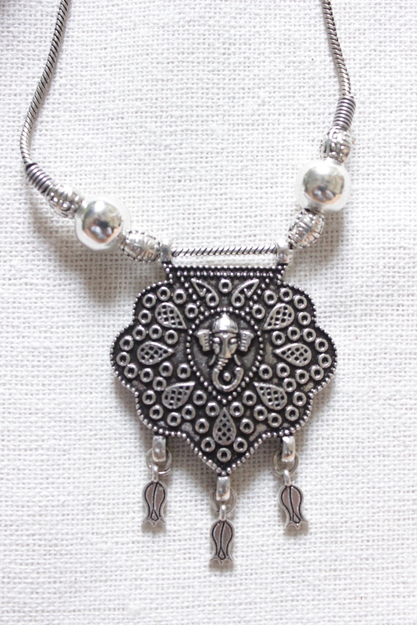 Ganesha Motif Oxidised Silver Finish Everyday Wear Chain Necklace