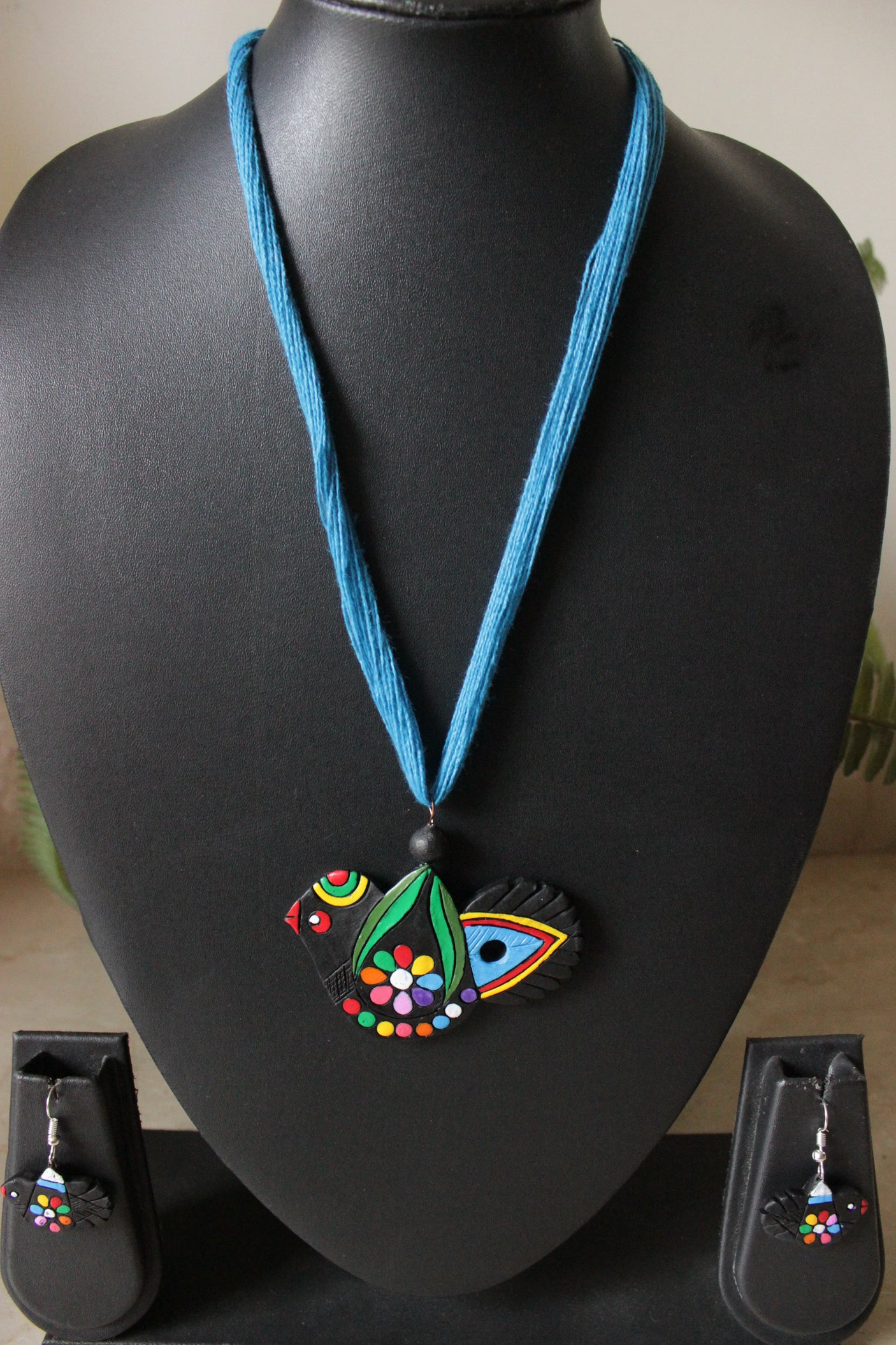 Handcrafted Terracotta Clay Bird Pendant Adjustable Length Necklace Set
