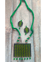 Hand Painted Leaf Motifs on Glass Necklace Set with Thread Closure