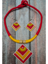 Minimalist Elegant Red & Yellow Jute Necklace Set with Thread Closure