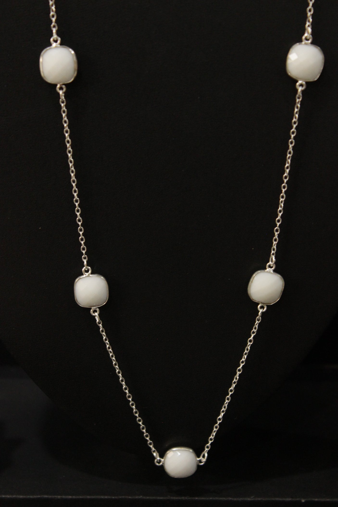 Faceted White Coral Quartz Gemstone Embedded Silver Plated Bezel Connector Chain Necklace