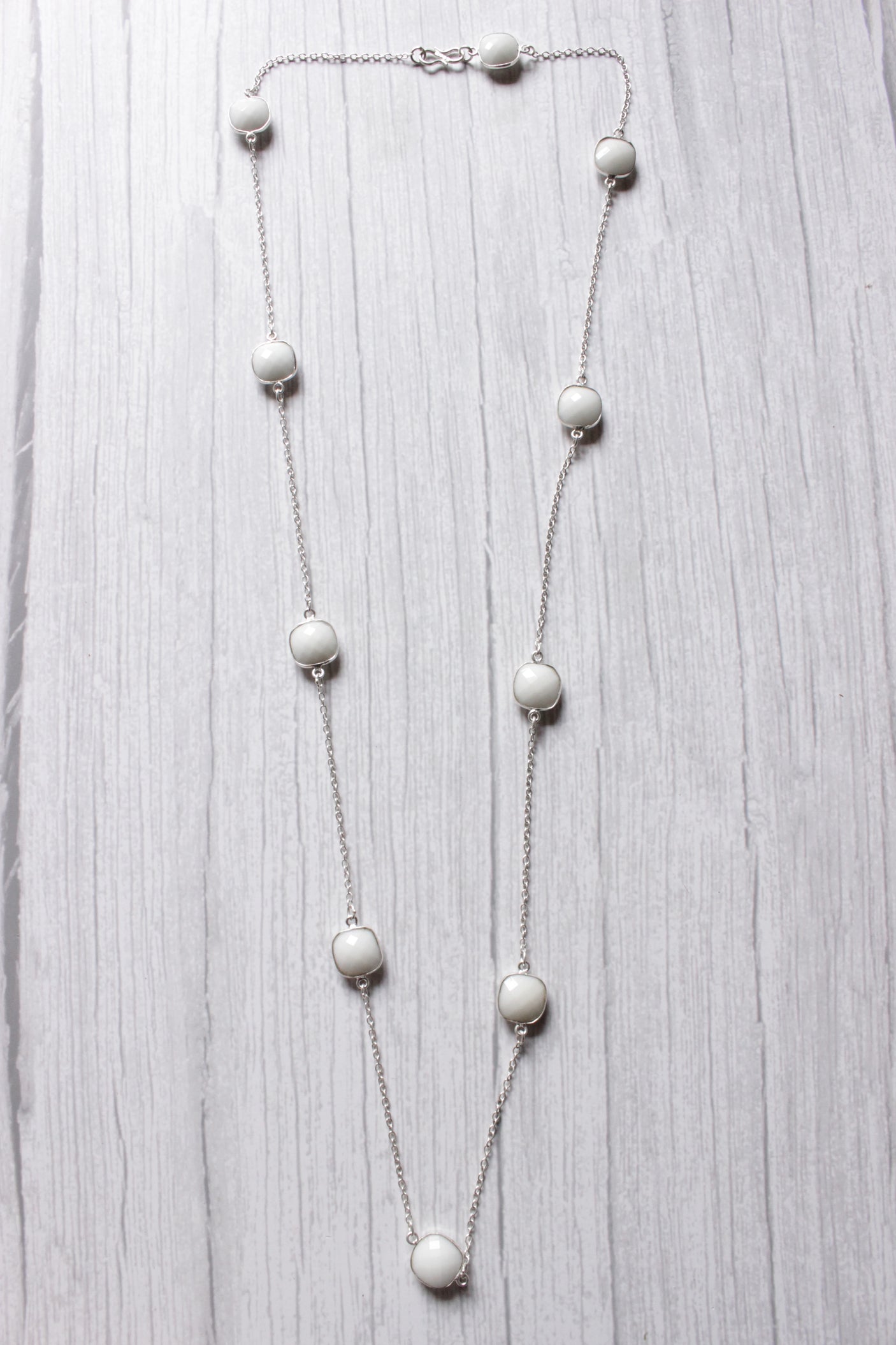 Faceted White Coral Quartz Gemstone Embedded Silver Plated Bezel Connector Chain Necklace