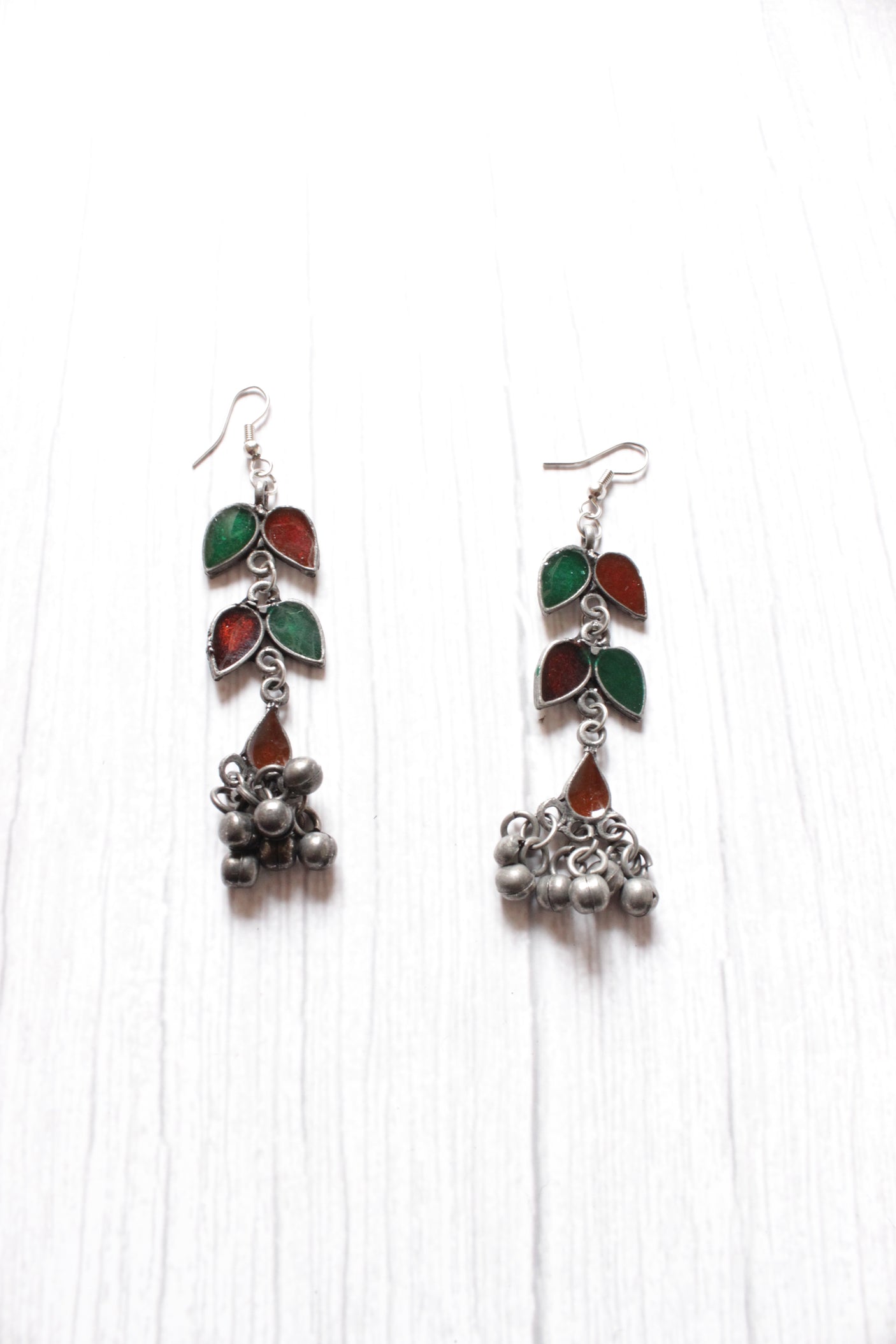 Red & Green Glass Stones Embedded Leaf Motif Oxidised Finish Necklace Set